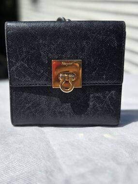 Like NEW Salvatore Ferragamo Women's Navy Kiss Lock  Tri-Fold Wallet